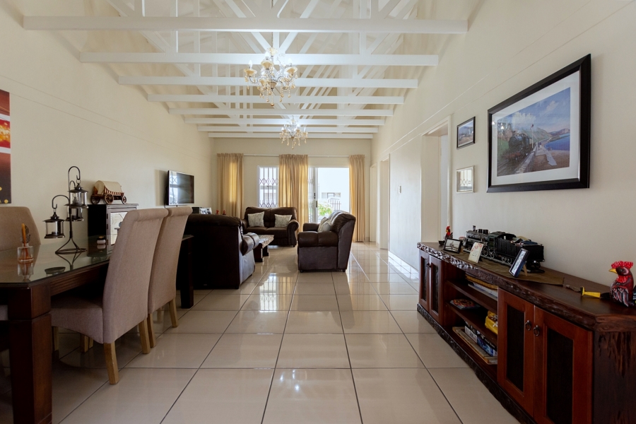 3 Bedroom Property for Sale in Laaiplek Western Cape